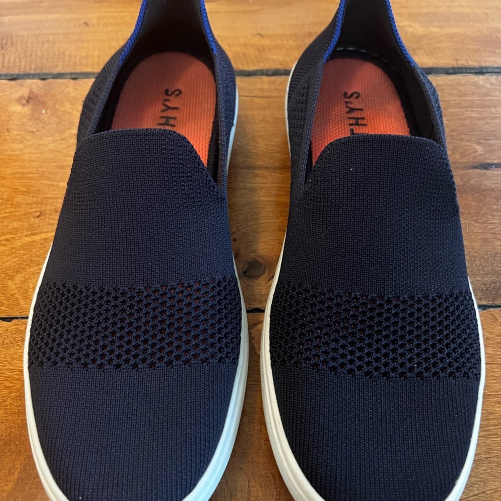 Rothy’s Model 006 The Sneaker Maritime Lattice Stitch in Size 7